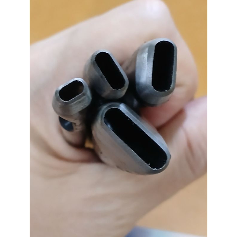 ตัวตอกเจาะรูรูปใข่เหล็กตอก