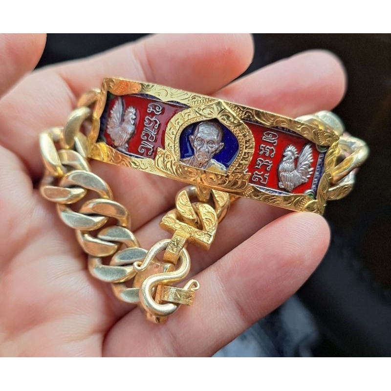 เลสหลวงพ่อรวยเนื้อเงินลงยาเเดงหนัก 4 บาท รุ่นไตรมาส 59 รวยๆๆ เลี่ยมแปะทองคำแท้ทั้งเส้น