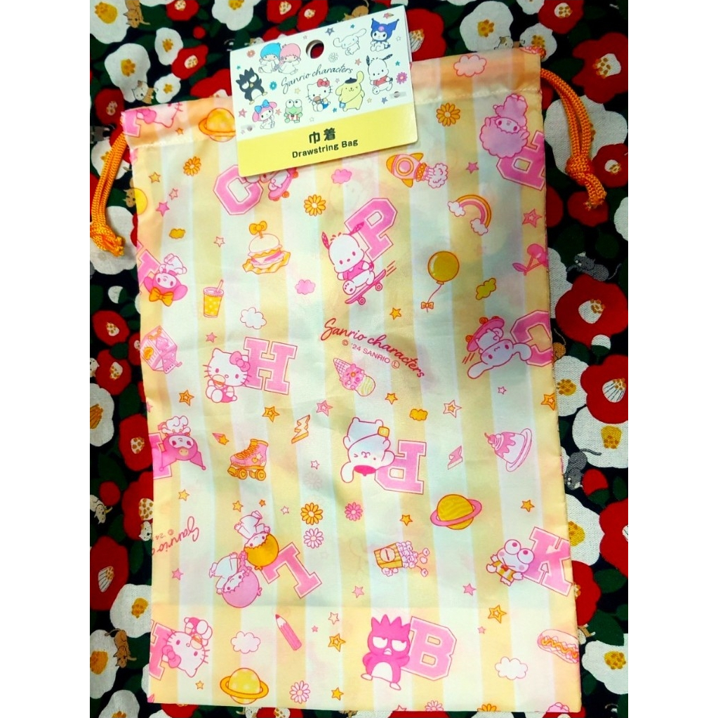 Sanrio Kuromi กระเป๋าหูรูด ถุงผ้าหูรูด คุโรมิ ของแท้จากญี่ปุ่น  รวม ซานริโอ้ แบดแบด คิตตี้ เคโระ โปเชโกะ ฮังเกียวด้ง