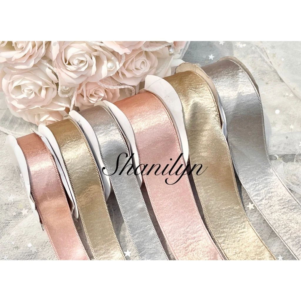 🌟น่ารักมาก🌟 32/32 ริบบิ้นเนื้อ metalic สวยดูแพง หน้ากว้าง 4 และ 2.5 เซน ราคาต่อหลา ตกแต่งเสื้อผ้า กระเป๋า ทำโบว์