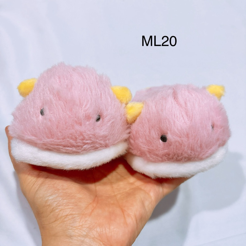 ตุ๊กตา มือสอง ทาก sea slug yell เยล ขนนิ่ม สีละมุน