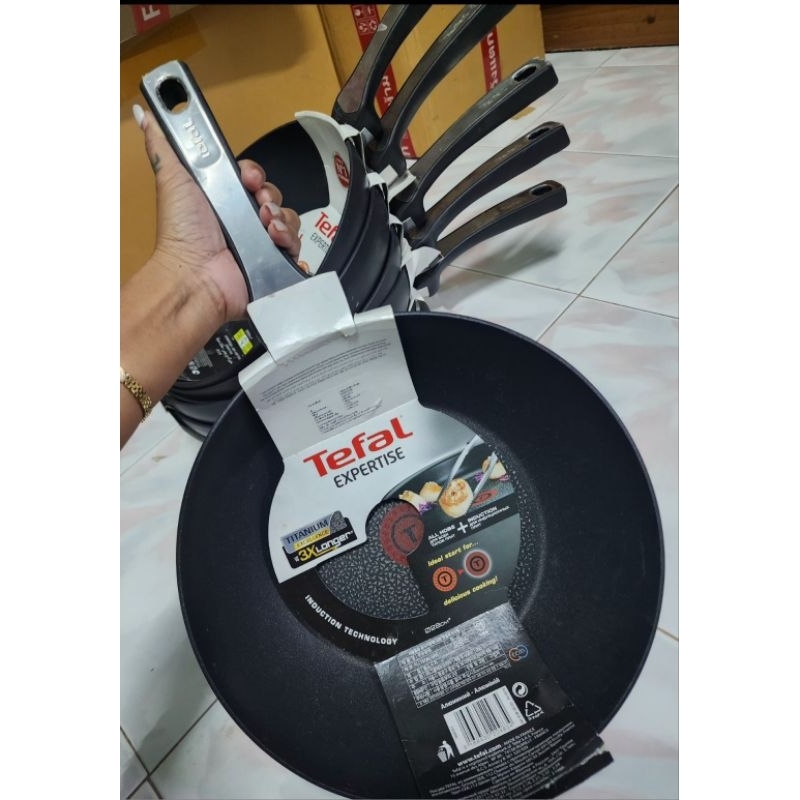 กระทะก้นลึก​ 28ซม.​ Tefal​รุ่น​  C6201972