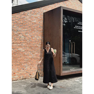 Camella dress เดรสคอวียาว : Everydaylookk store
