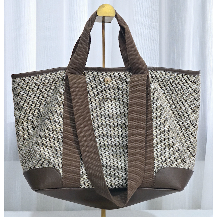 กระเป๋ายี่ห้อ Agatha  มือสอง