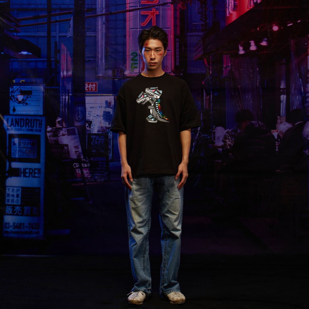 TOKIDOKI  เสื้อยืด MARUNOUCHI CLASSIC KAIJU