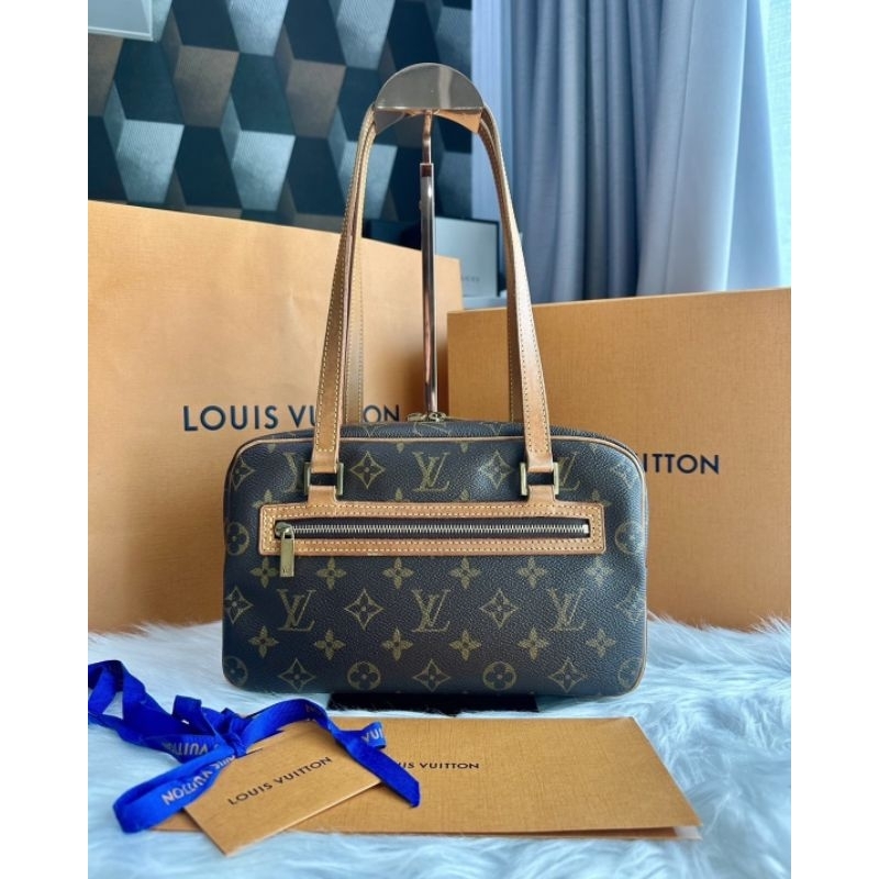 Used LV cite mm monogram