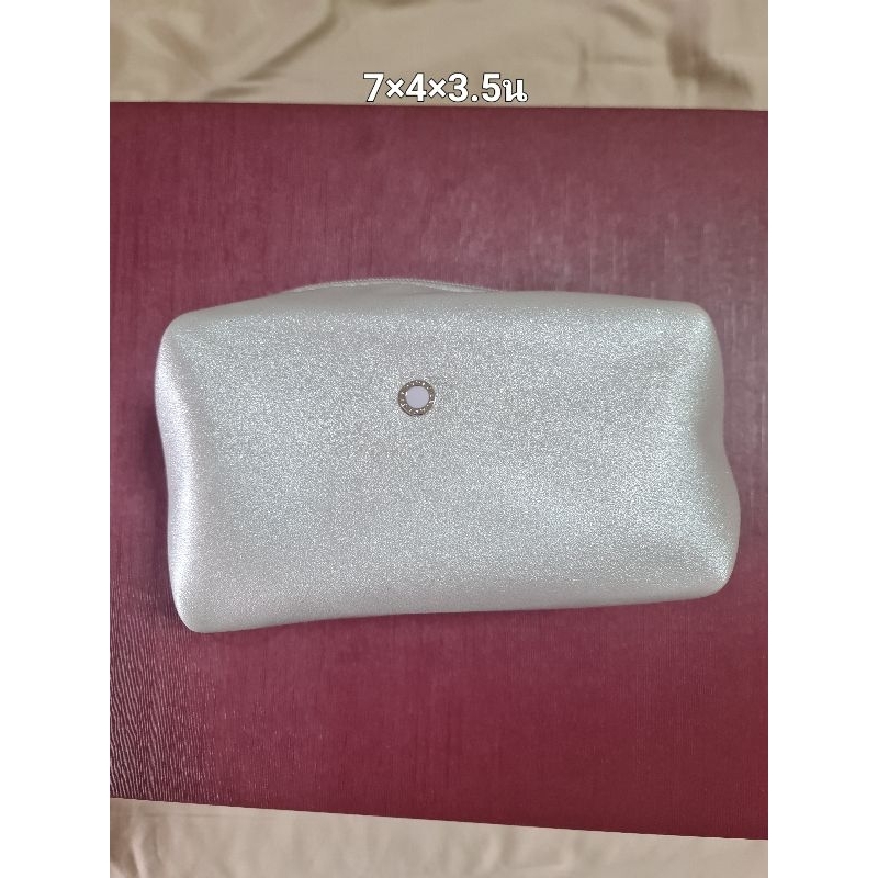 Bvlgari Parfums x Emirates กระเป๋าเครื่องสำอางทรงกล่อง 95%