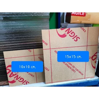 แผ่นอะคริลิคสีใสมี2ขนาด 10*10cm.เเละ15*15cm.