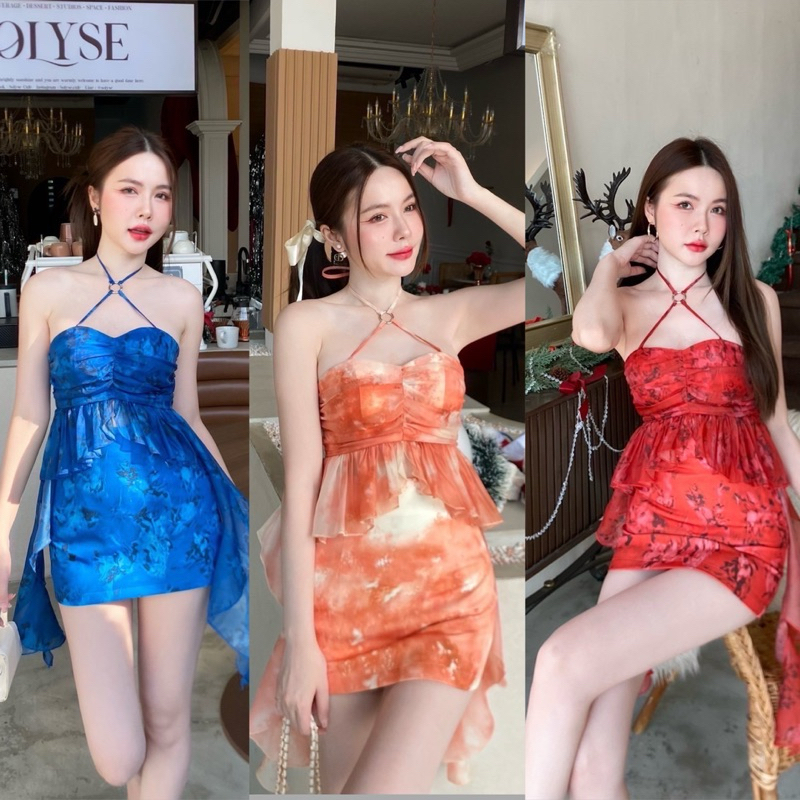 Set เสื้อทรงเกาะอกแบบสายคล้องคอ+กระโปรง งานป้าย Sakura