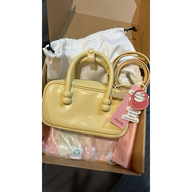 ส่งต่อกระเป๋า แบรนด์ MUVA - Boston