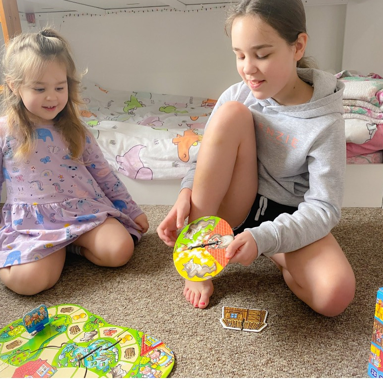 ORCHARD TOYS, Three Little Pigs บอร์ดเกมเด็ก 3-6 ปี เกมสำหรับครอบครัว ลิขสิทธิ์แท้จากอังกฤษ - รูปที่ 5