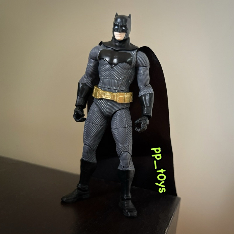 DC comics Batman vs Superman 4" figure 1:18 (bvs)