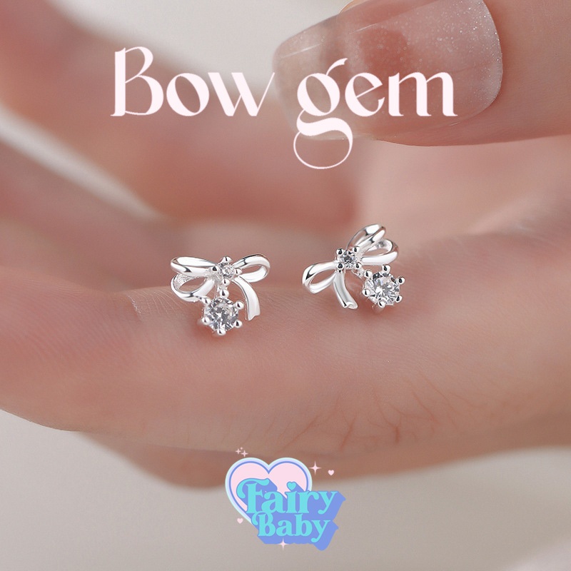 Fairybaby ต่างหู Bow Gem ต่างหู น่ารัก รูปโบว์สีเงิน ห้อยตุ้งติ้งเพชร เล่นเเสง สะดุดตา (E2-008)