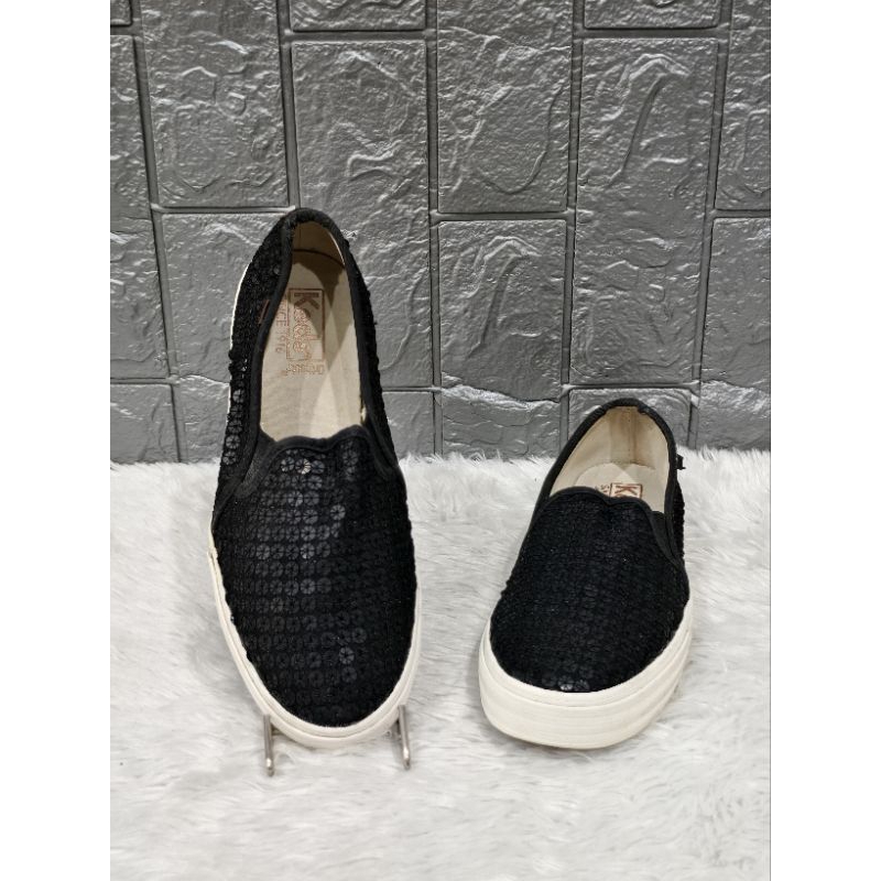 รองเท้าKedงานมือสองงานตู้ญี่ปุ่น