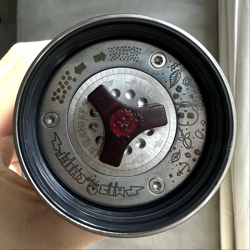 Mischief Workshop Red Click คลิกสีแดงสำหรับผู้บัญชาการ C40 หรือ M40 ผู้ก่อกวน