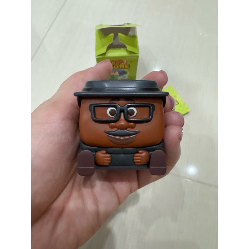 Popmart cube Disney Pixar Joe Gardner
