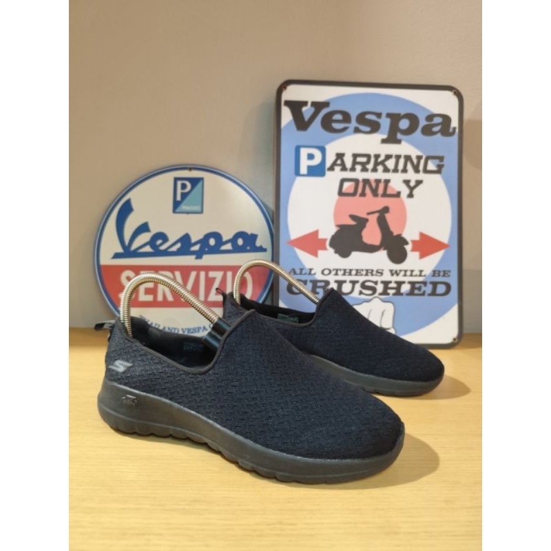 รองเท้ามือสองพร้อมส่ง skechers เบอร์38 ยาว25