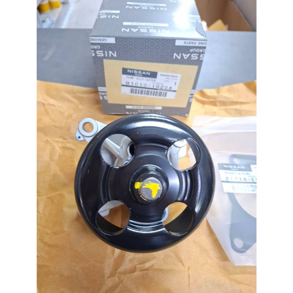 ปั๊มน้ำพร้อมปะเก็น NISSAN TIDA C11 MR1.8 , NISSAN TEANA J32 MR2.0 , NISSAN X-TRAIL T31 MR2.0  B1010-