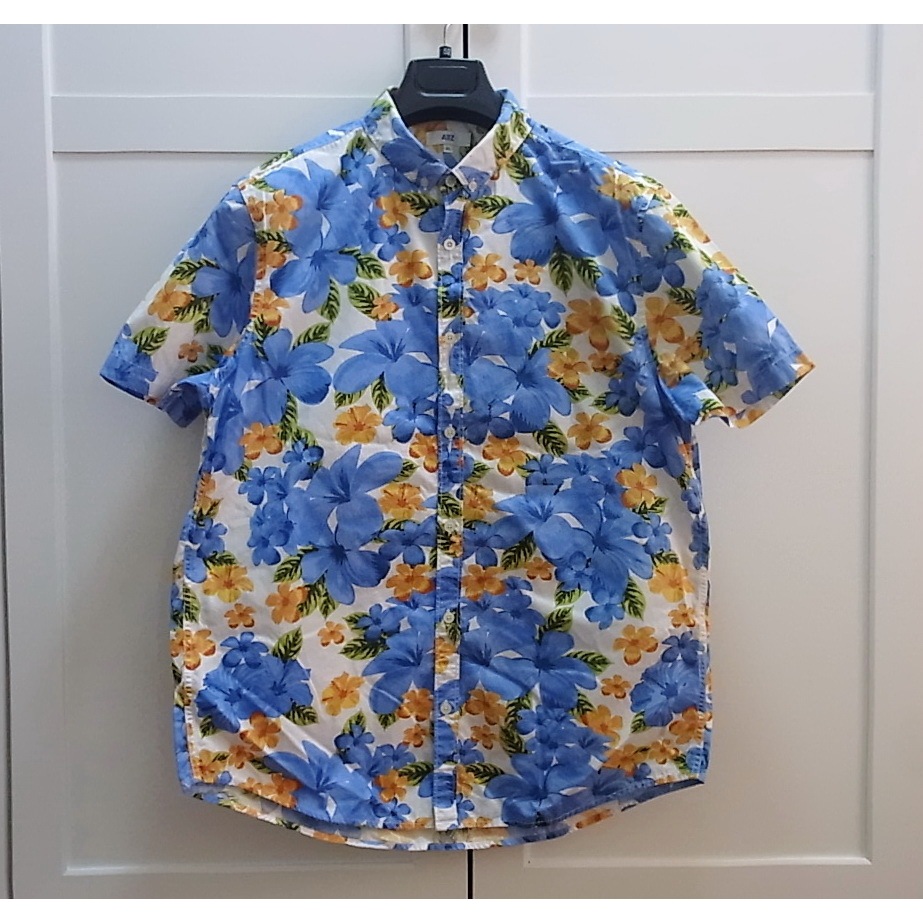 AIIZเสื้อเชิ้ต ผู้ชาย พิมพ์ลาย เสื้อสงกรานต์ ของแท้ มือสอง สภาพใหม่จริง ซักแล้วแต่ยังไม่ได้ใส่เลยจ้า
