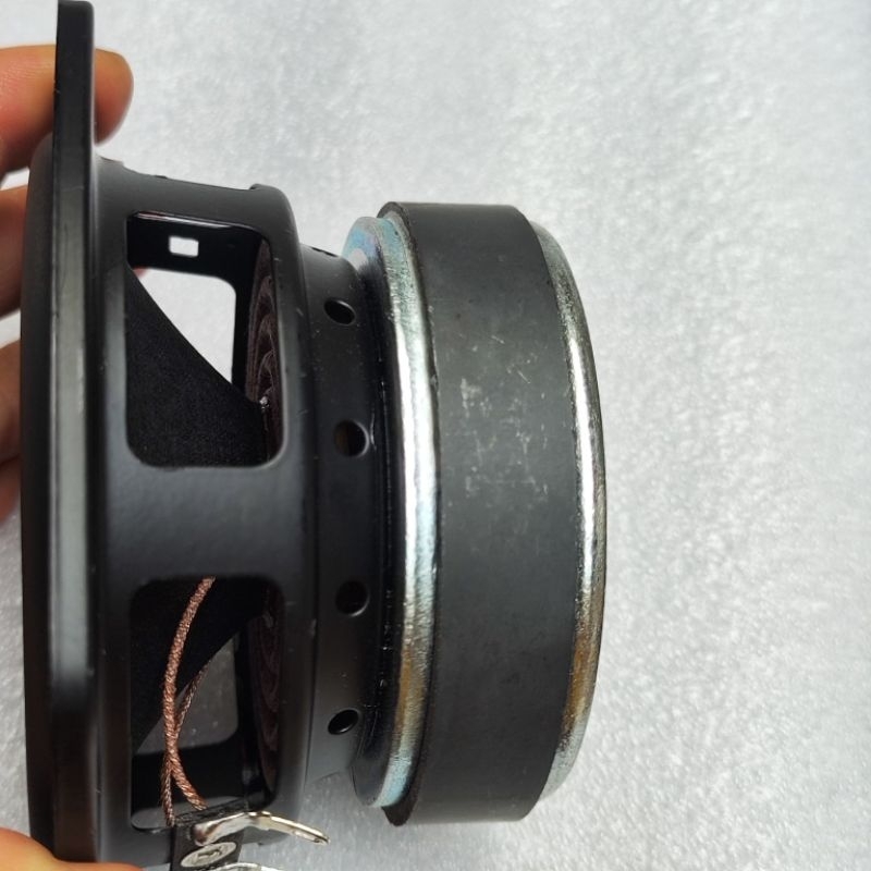 4นิ้ว full range เต็มความถี่ 8โอม25wเสียงชัดอัดได้เยอะ