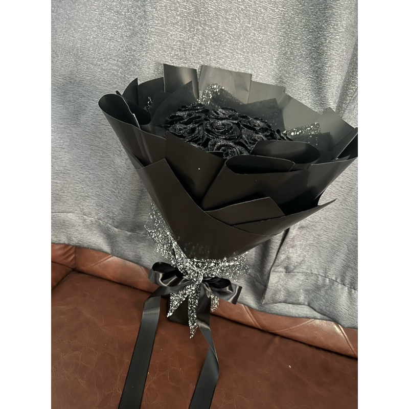 ช่อดอกไม้ริบบิ้น 14ดอก ดอกกุหลาบริบบิ้น (เปลี่ยนสีดอกกุหลาบได้ค้าบ)