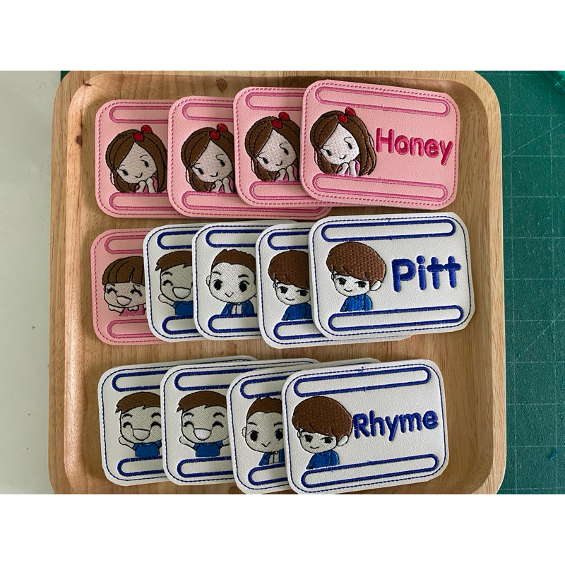 ป้ายชื่อ;สอดสายกระเป๋า (ลายปักหน้าเด็ก)