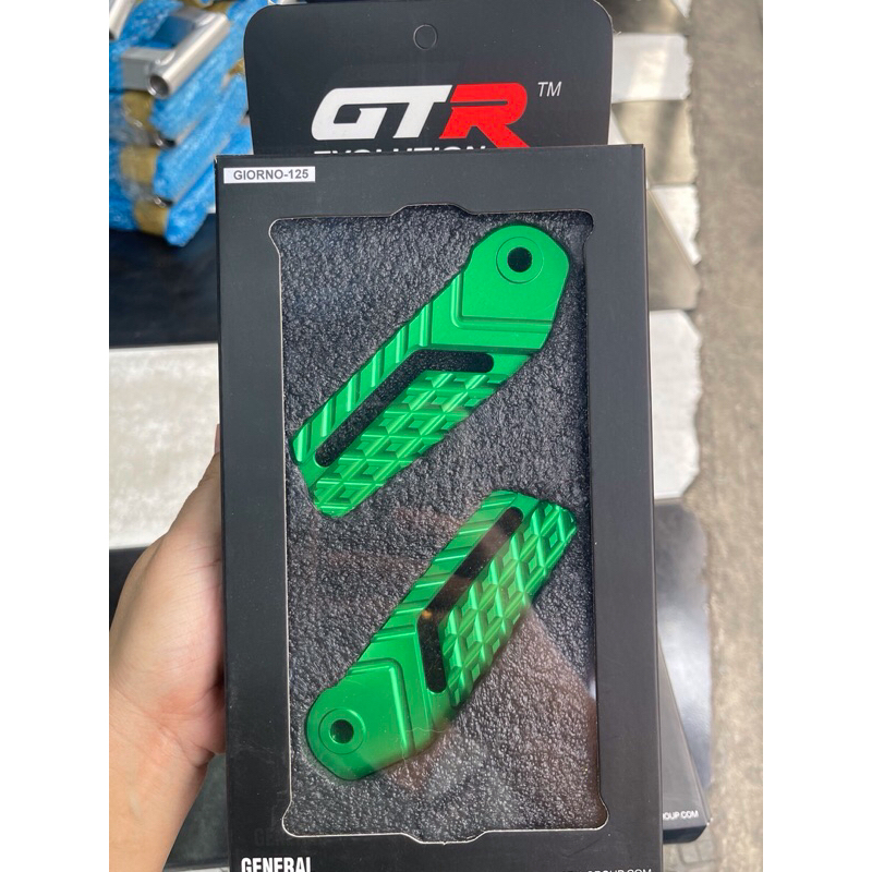 พักเท้าหลัง Giorno+125 งาน GTR EVOLUTION อลูมิเนียม CNC สีสันสวยงาม แข็งแรง ทนทาน ตรงรุ่น