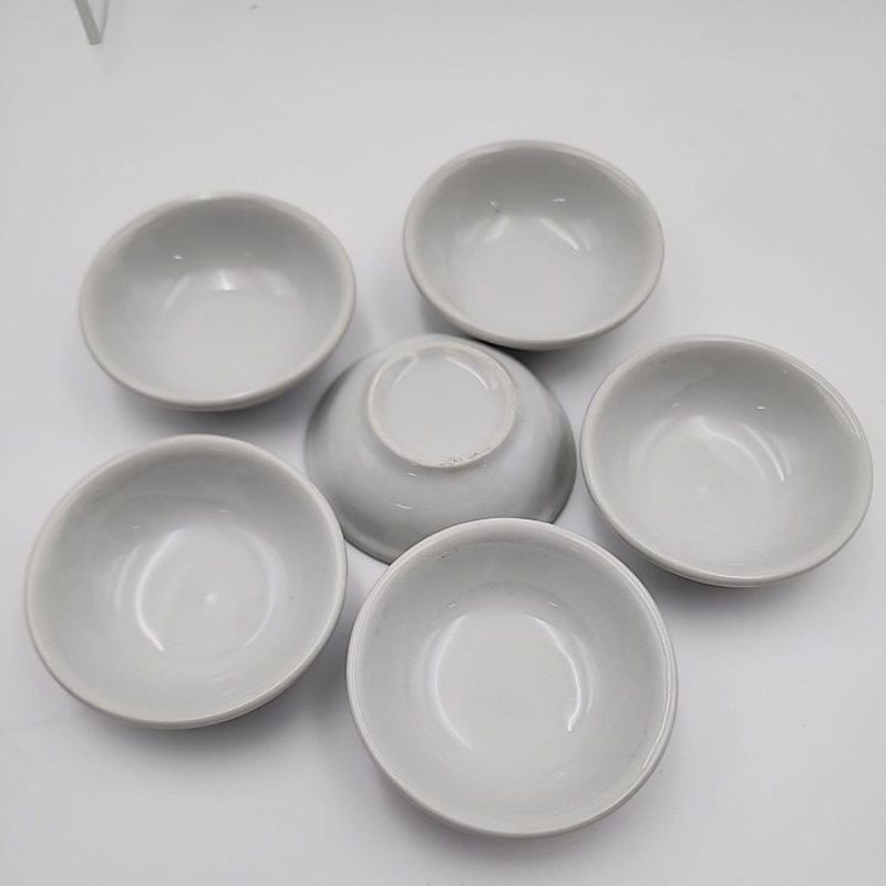 ถ้วยน้ำจิ้มจิ๋วสีขาวขุ่น2.5″