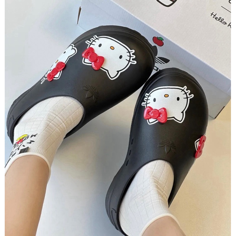 รองเท้าเสริมส้น 𝑨𝒅𝒊𝒅𝒂𝒔 𝒙 𝑲𝒊𝒕𝒕𝒚 งานคอลนี้น่ารักมาก รองเท้าเสริมส้นAdidas x Kitty สวยทุกมีจ้าสาวสาว!!!