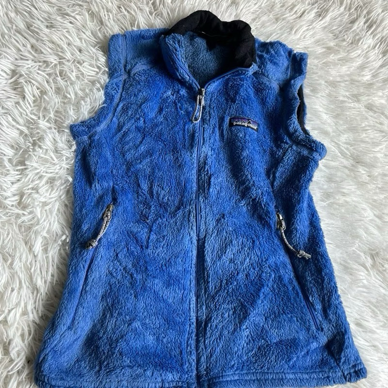 เสื้อกั๊กสีน้ำเงิน patagonia ไซต์xs ของแท้1000%🐰