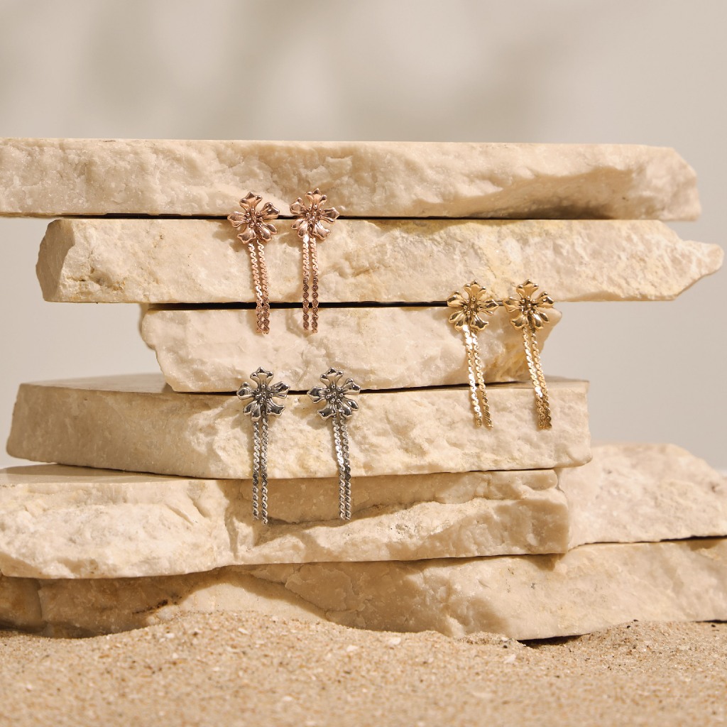 earika.earrings - moana floral vines ต่างหูดอกไม้ดอกชบา วัสดุสแตนเลส (stainless steel) ใส่อาบน้ำได้ 