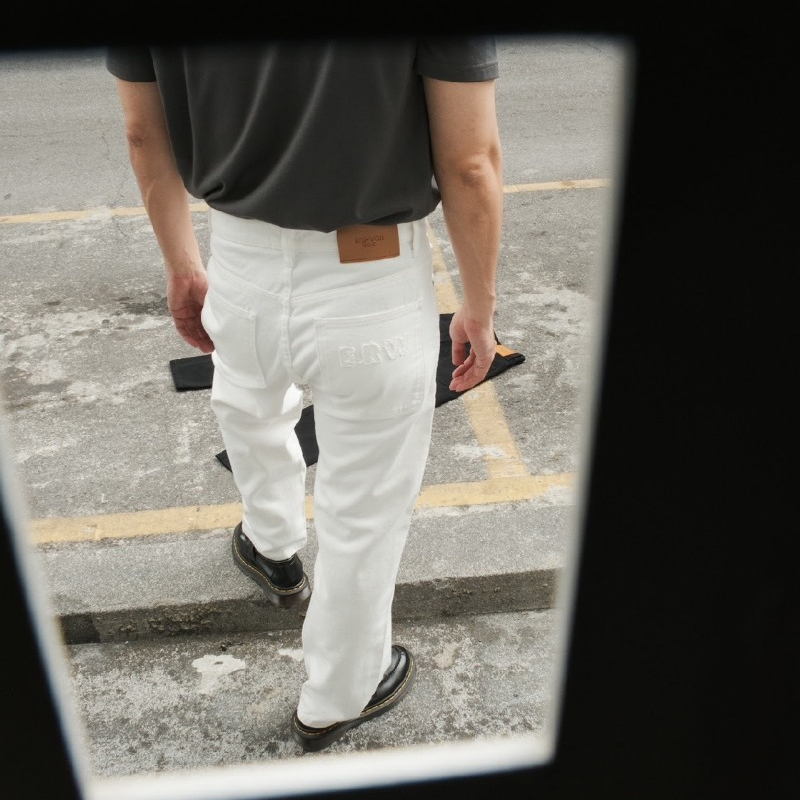 era-won กางเกงยีนส์ Baggy denim ERW collection สี ยีนส์ขาว - White dog