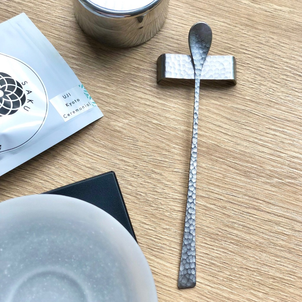 SAKU TEA - Matcha Spoon & Rest Set ช้อนตักผงมัทฉะพร้อมที่รองช้อนสแตนเลส Chashaku ที่ตักผงมัทฉะ งานทำ