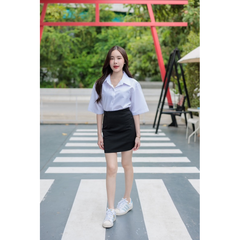 เสื้อนักศึกษาทรงบอย ทรงตรงไม่เข้ารูป oversized ราคา ถูกที่สุด ดีลบีเคเค แกลเลอรีภาพที่ 2