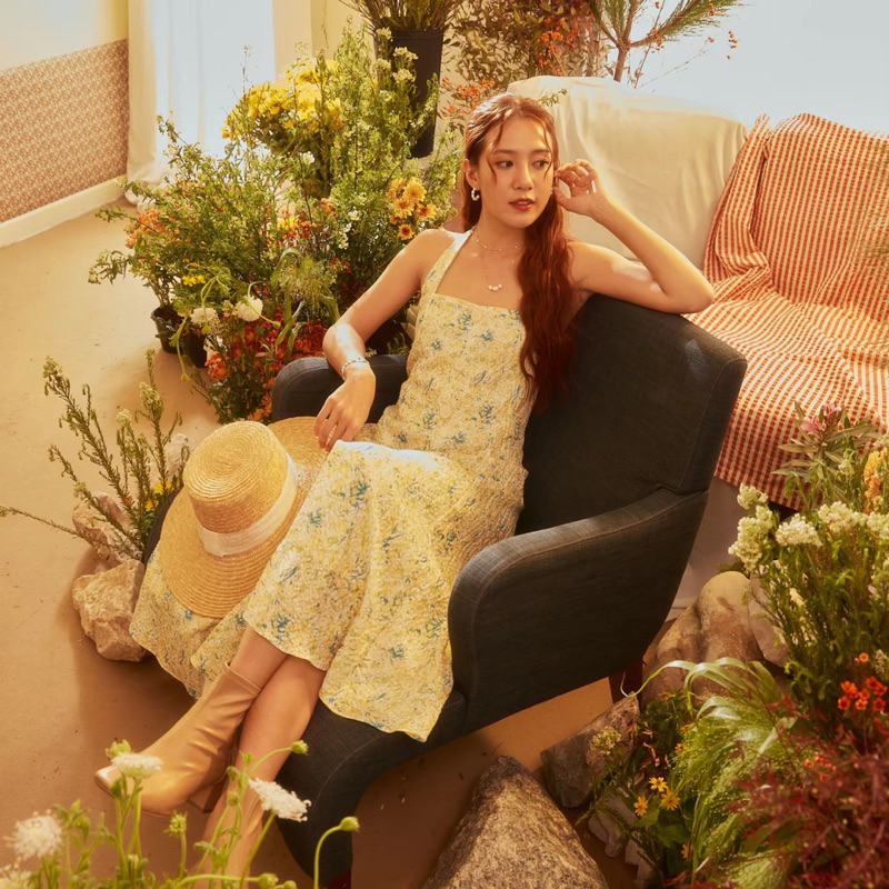 Lookbook maple dress honey bouquet size S กับ M (New in pack) เดรส maple honeyลายผ้าน่ารักมากคะ งานใหม่จากช้อปพร้อมส่งคะ