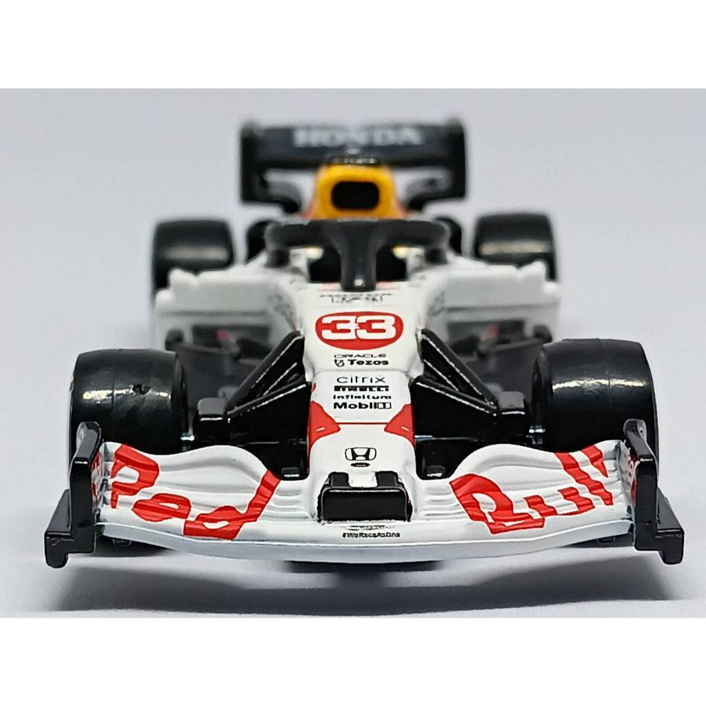 โมเดลรถ Tomica Premium Racing Red Bull Racing Honda RB16B No.33  IN BOX Package