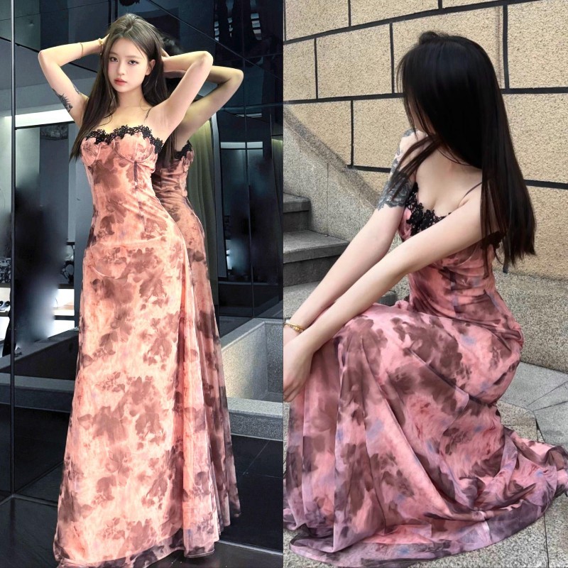 เดรสยาว สายเดี่ยวสีชมพู เซ็ต2ชิ้น คอแต่งลูกไม้ กระโปรงทรงเอ ไม่มีซับใน แถม!เสื้อคลุมแขนยาว #9223