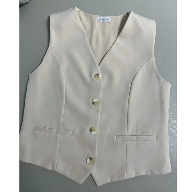เสื้อ Vest ป้าย September.bkk อก 36” มีซับในค่ะ