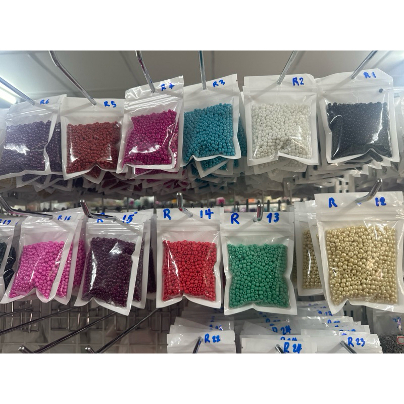 ลูกปัดเม็ดทรายยี่ห้อRขนาด4มิล70กรัมงานdiy