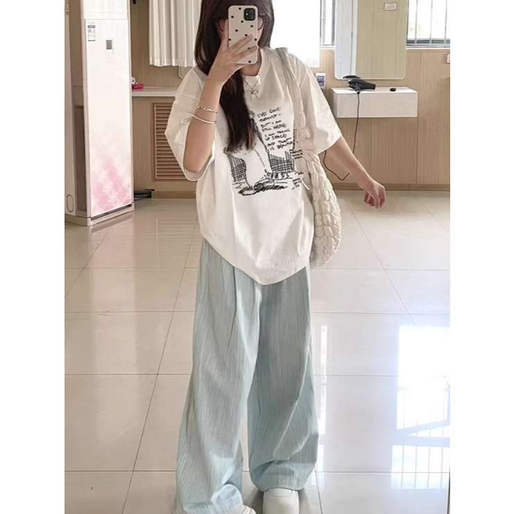 เสื้อยืดแขนสั้นผู้หญิง American Retro 2025 ที่ชื่นชอบโดย Food Thief