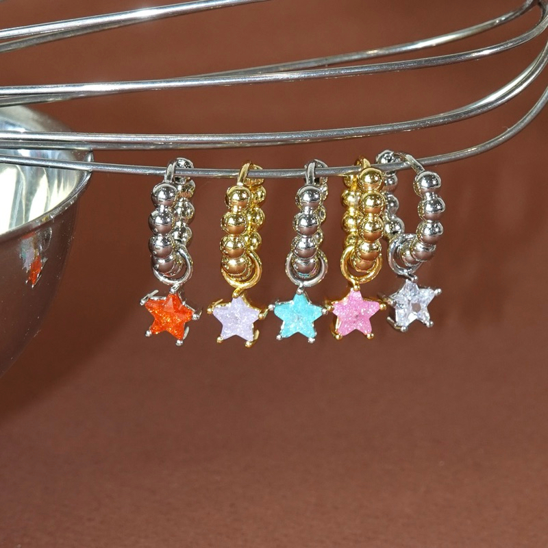 RINDA - Sprinkle star hoop (gold/silver)