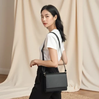 La Lune Buffy กระเป๋าสะพายข้างผู้หญิง กระเป๋าหนัง PU พรีเมี่ยม สายปรับได้ น้ำหนักเบา Made in Thailand