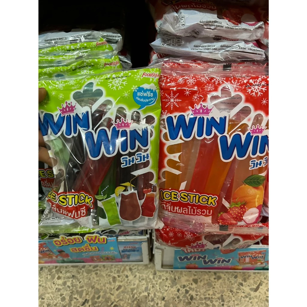 ดีโด้หวานเย็น รสผลไม้รวม 2 รสชาติ โดราเอม่อนผลไม้รวม กับ มินเนียนม็อกเทล 35มล. x 12แท่ง