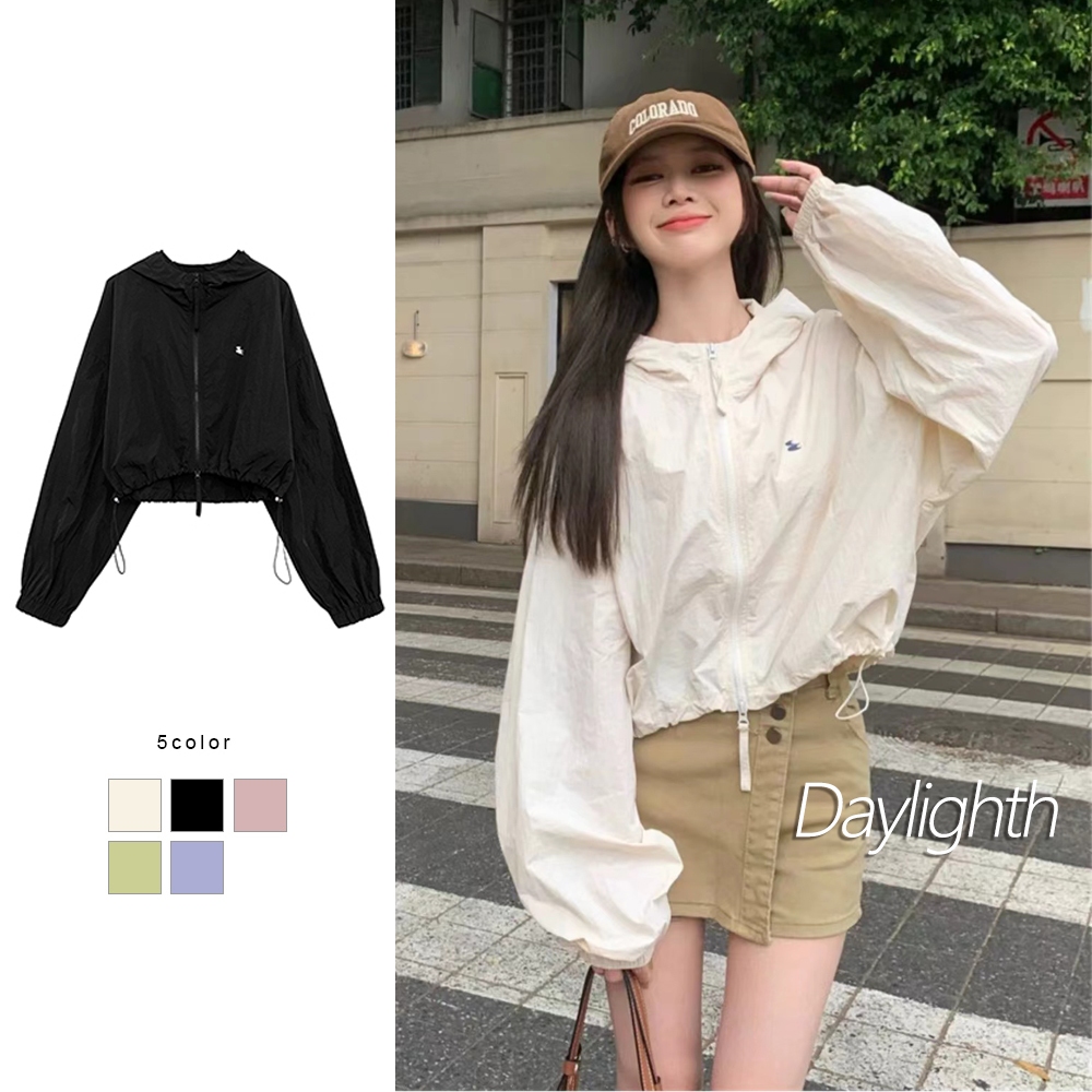 เสื้อแจ็คเก็ตป้องกันแสงแดดหลวมสั้นผู้หญิงเสื้อบางฤดูร้อนเสื้อแจ็คเก็ตคลุมด้วยผ้าอเนกประสงค์ DL