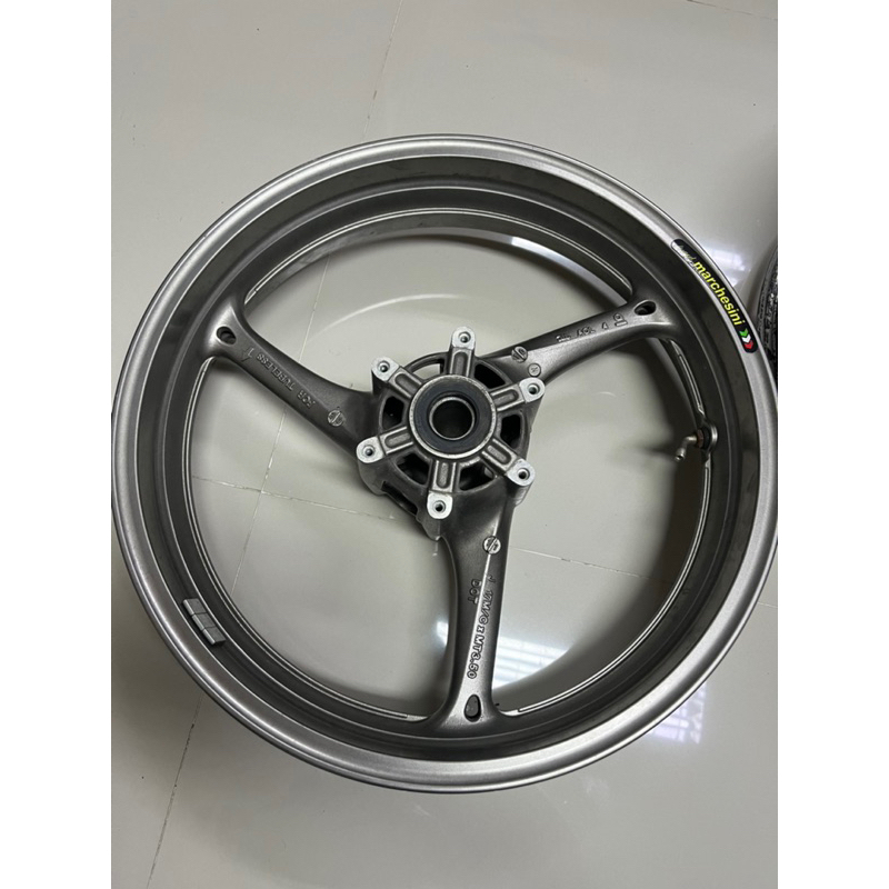 ล้อเดิมgsxr-1000 K9-L6