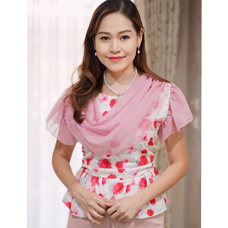 FAMNISTA เสื้อผู้หญิง/ลายกุหลาบเวียงพิงค์/เสื้อสงกรานต์