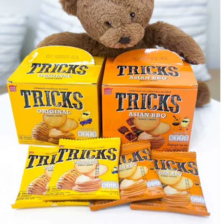 (1 กล่อง 12 ห่อ) Tricks (ทริคส์) มันฝรั่งแผ่นอบ แคลอรีต่ำ (รสออริจินอลและรสบาบีคิวอาเซี่ยน)