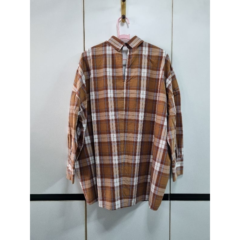 2nd เสื้อเชิ้ต คอปก โทนสีน้ำตาล สวย ๆ เลยค่ะ