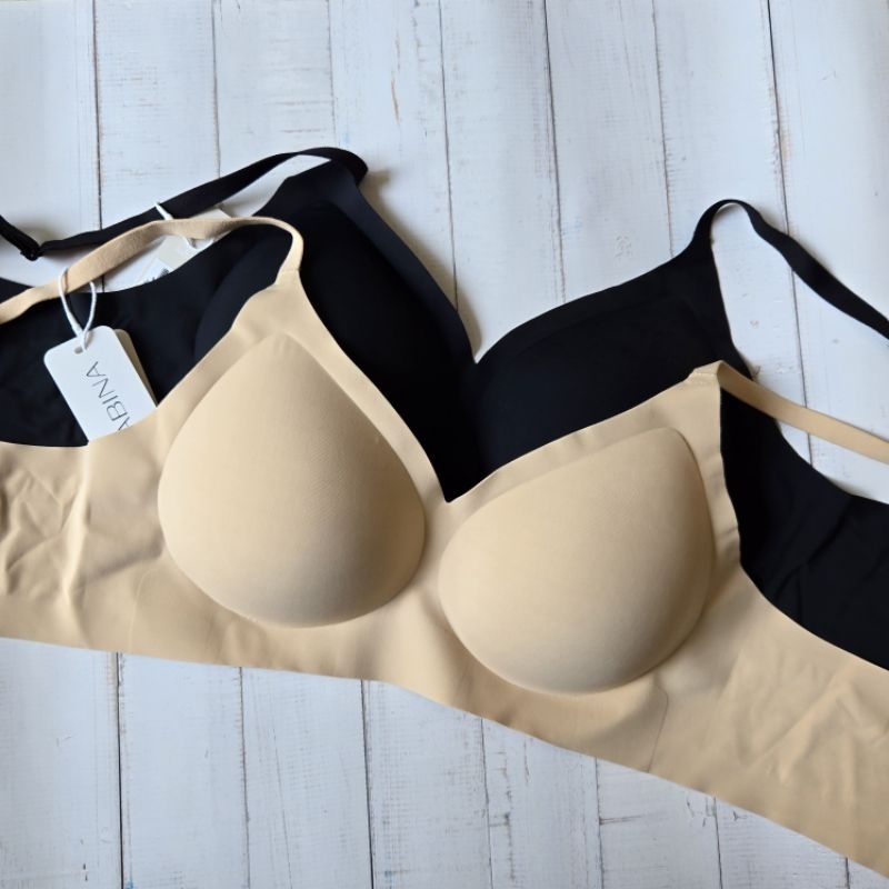 Sabina รุ่นใหม่ รหัส NBK23002  ถอดฟองไม่ได้ Soft Collection Level 2 เสื้อชั้นใน ไร้โครง