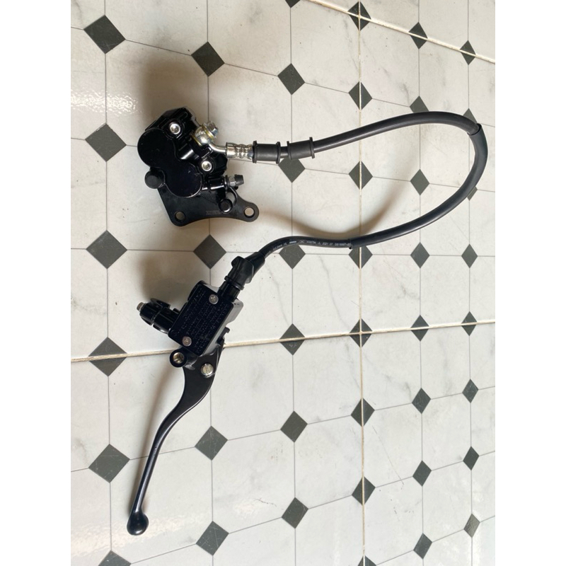 ปั้มเบรคบนล่างstallion ตรงรุ่นsiam75,sm150,170i sm400ปั้มข้างขวา